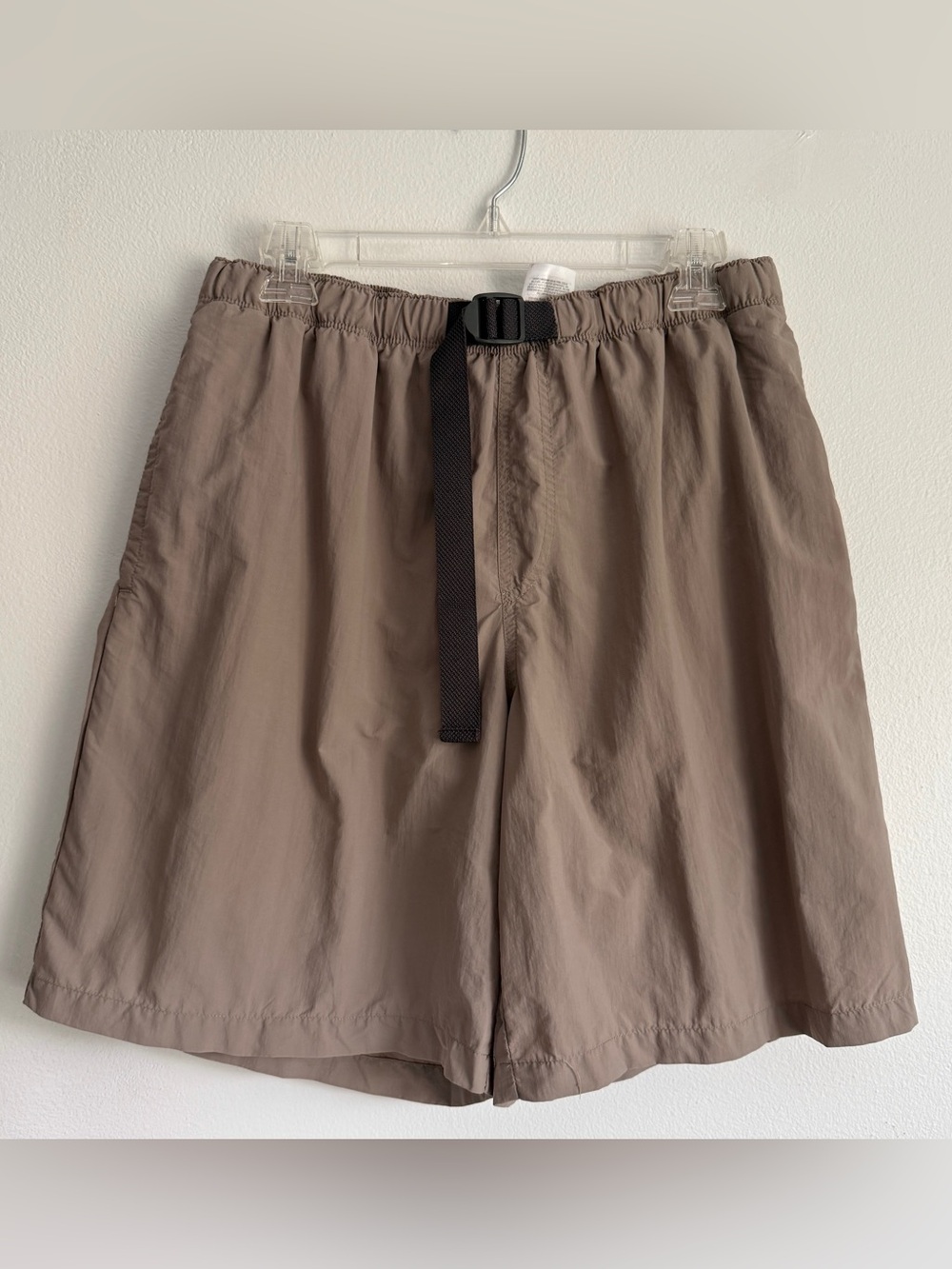 COLUMBIA Sz K Men's Khaki Omni-Shade Mesh Lined Outdoor Lightweight Shorts